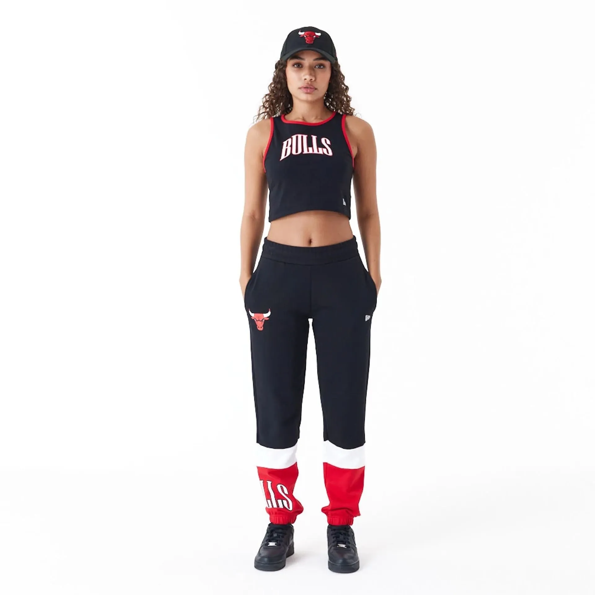 Chicago Bulls Womens Womens NBA Team Wordmark Black Crop Tank Top