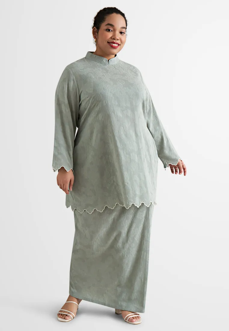 Elmiya Oriental Pre-Raya Embroidery Kurung Set