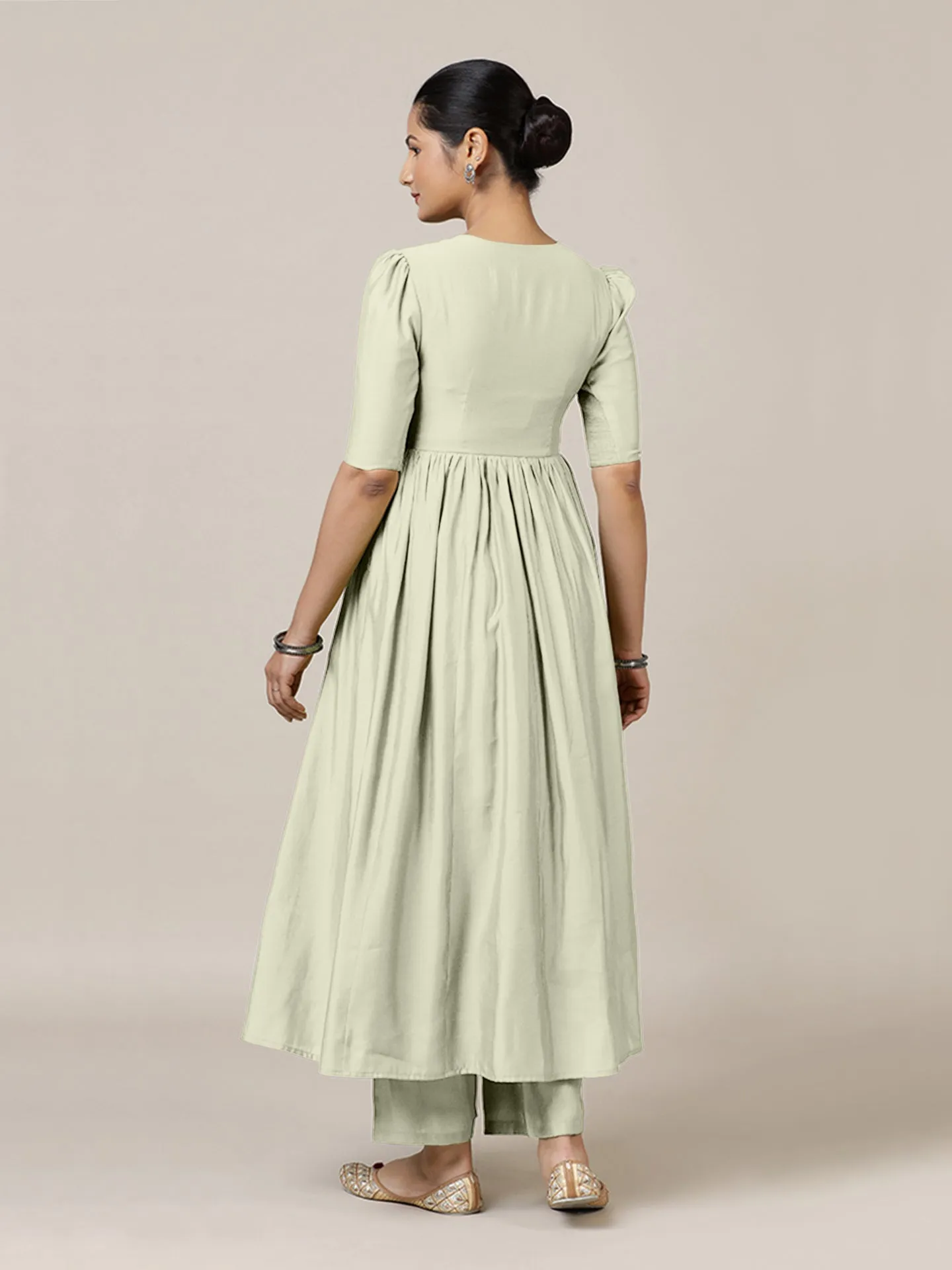 Faiza x Rozaana | A Line Kurta in Ivory with Thread Work | Coords or Only Kurta
