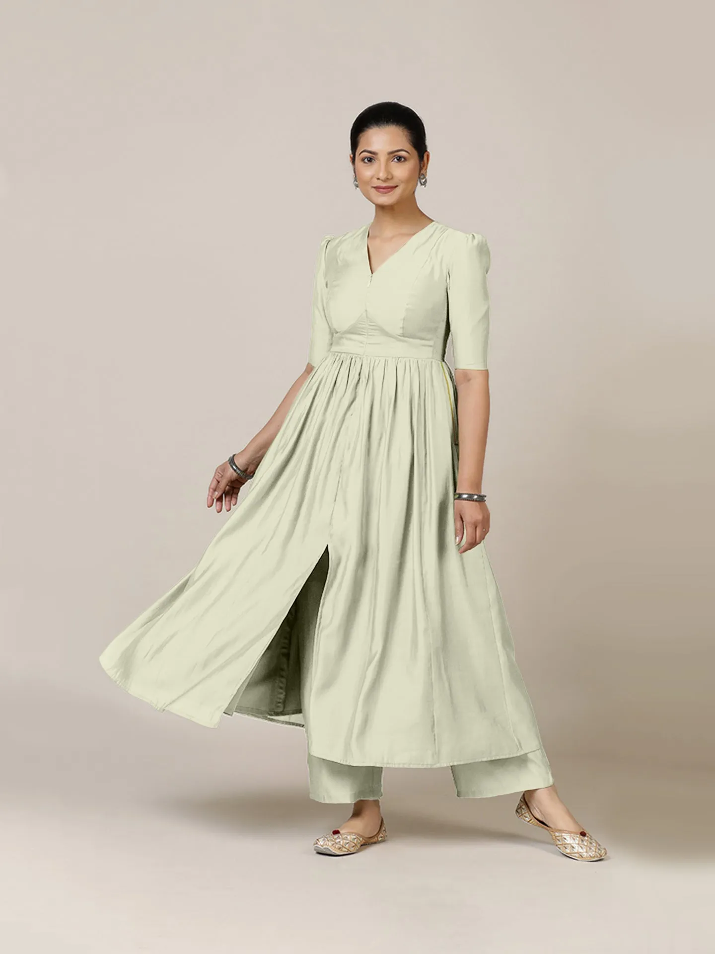 Faiza x Rozaana | A Line Kurta in Ivory with Thread Work | Coords or Only Kurta