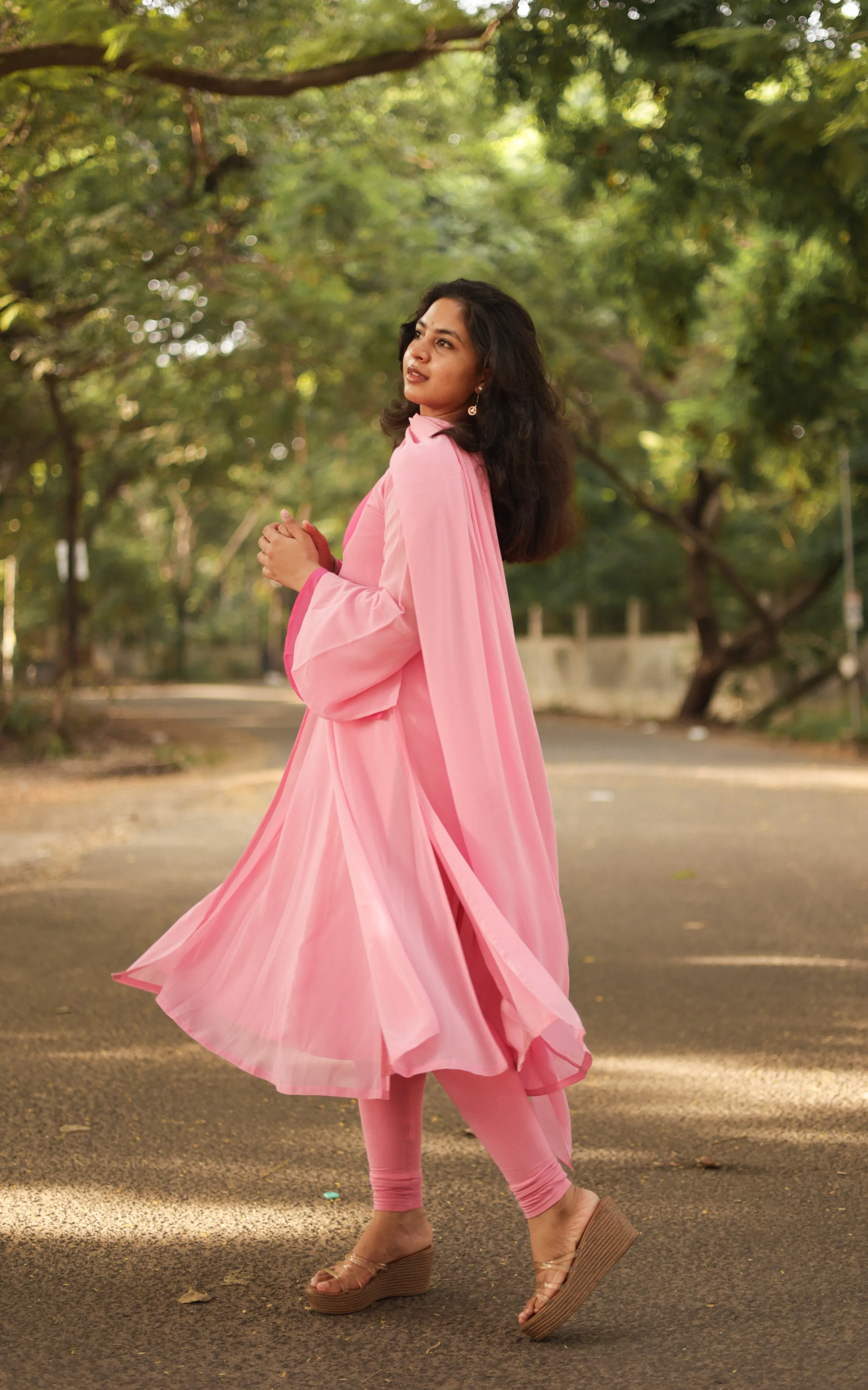 Munbe Vaa Pink (Kurti Dupatta) (DELIVERY TIME: 20-30 DAYS) Kindly Check The Product Description.
