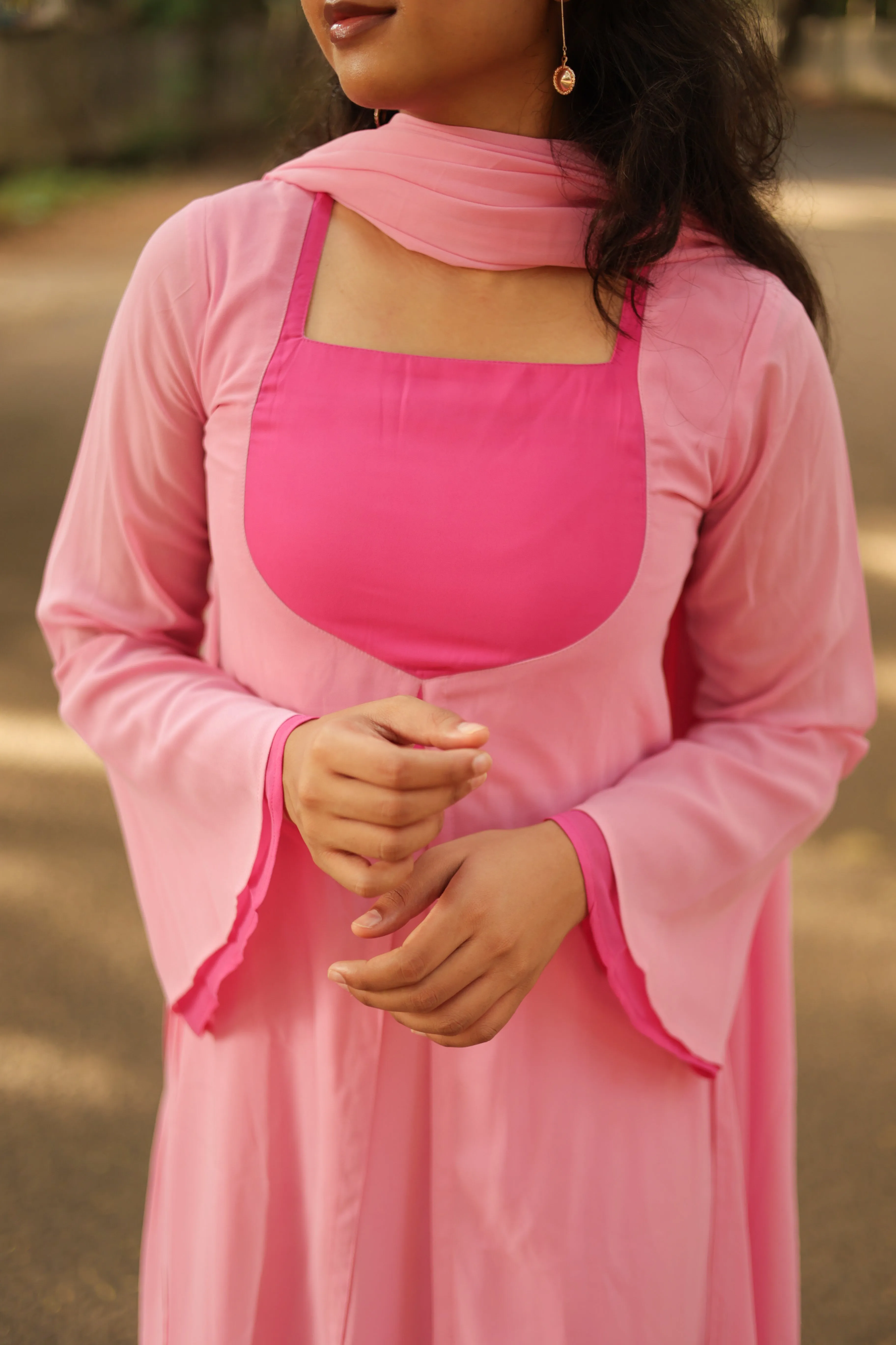 Munbe Vaa Pink (Kurti Dupatta) (DELIVERY TIME: 20-30 DAYS) Kindly Check The Product Description.