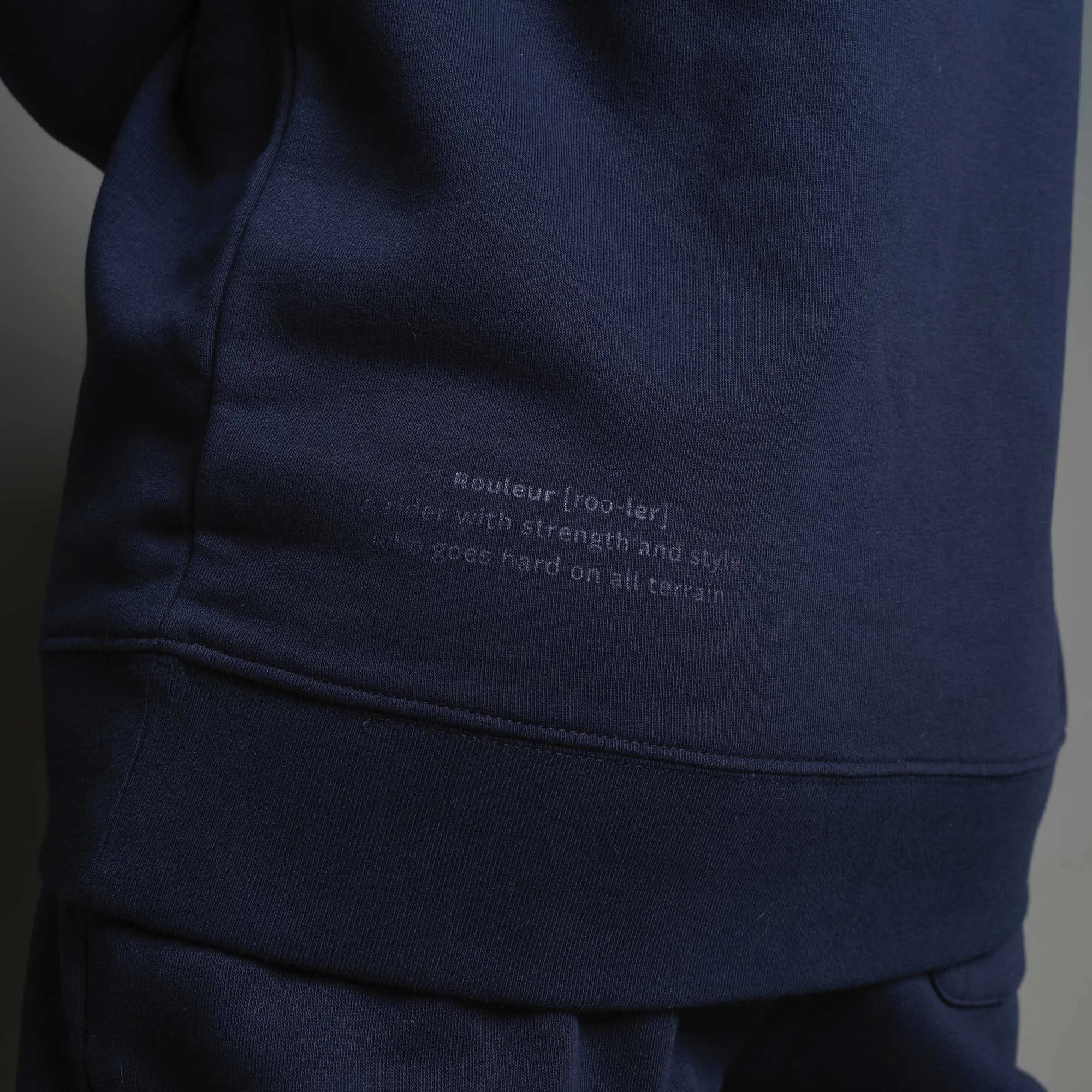 Rouleur Logo - Organic Sweatshirt - Unisex - French Navy